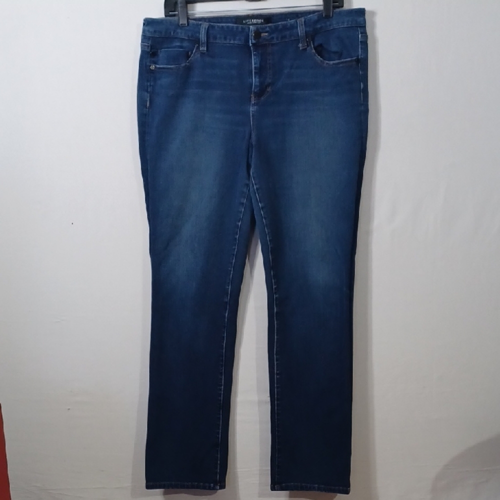 Liverpool Medium Blue Straight Jeans
